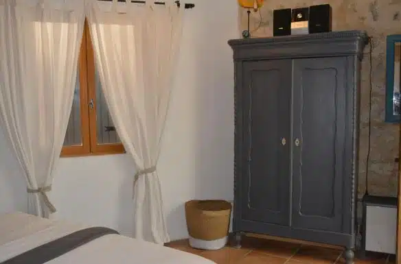 chambre double au Mas Renard dans les Baronnies