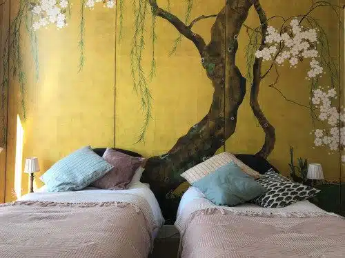 Chambre double de charme dans La Haye avec décoration florale