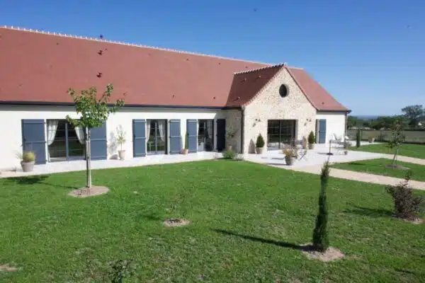 façade de la chambre d'hôtes aux 3 forêts dans l'Allier et à proximité de Montluçon