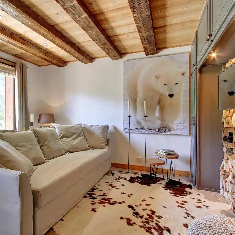 salon cosy et chaleureux du lodge de charme l'ours blanc en location en haute savoie