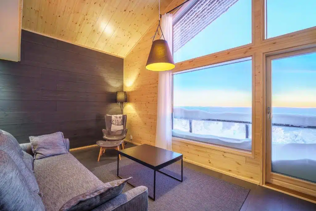Salon avec vue panoramique sur la Laponie Finlandaise