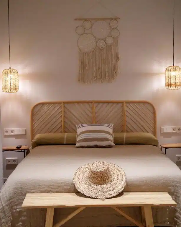 chambre supérieure à la déco bohème chic en plein centre de Madrid