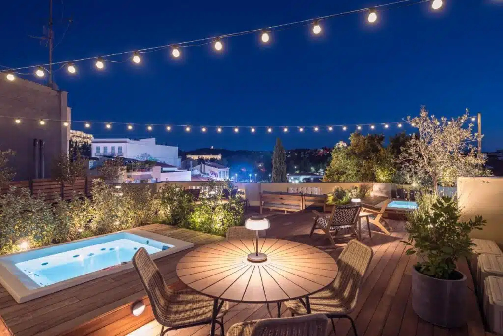 toit terrasse pour un moment de détente dans le jacuzzi