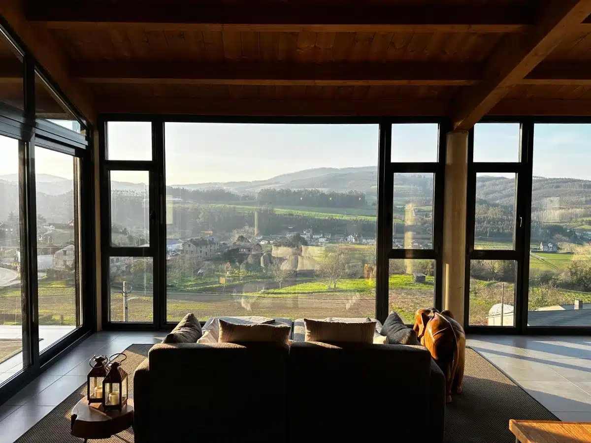 vue panoramique depuis le séjour du petit hôtel De La Osa Hotel dans les Asturies