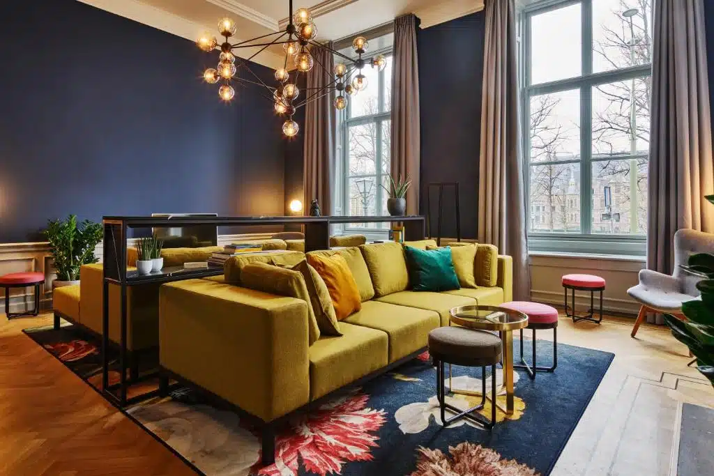 salon cosy et chaleureux à l'appart'hôtel Staybridge Suites The Hague
