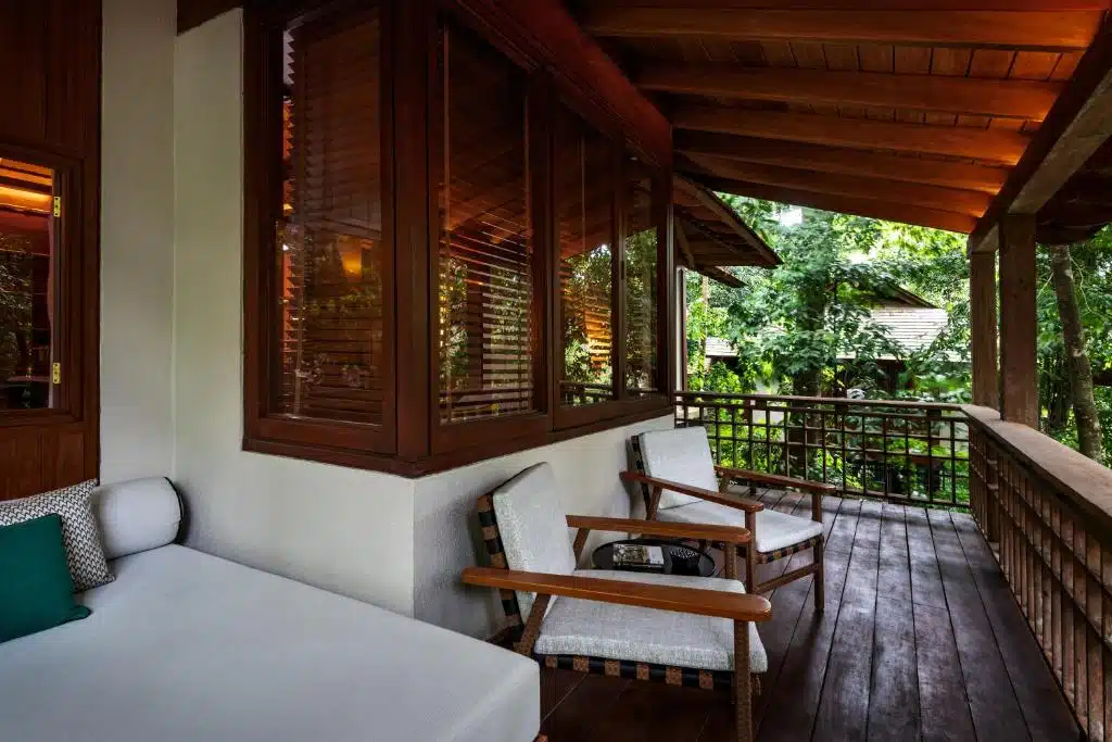 terrasse avec vue sur la végétation