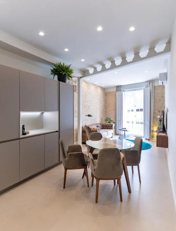 studio totalement équipé avec kitchenette